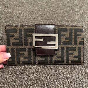 Vintage Fendi Zucca Wallet